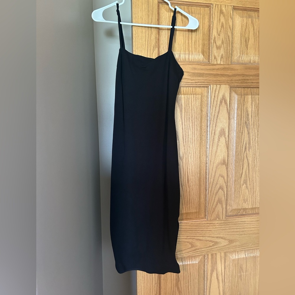 M Lulu’s Black Paulina Bodycon Dress